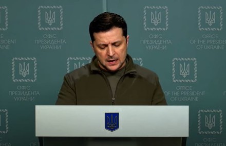 Putin tra referendum e nucleare: la risposta di Zelensky
