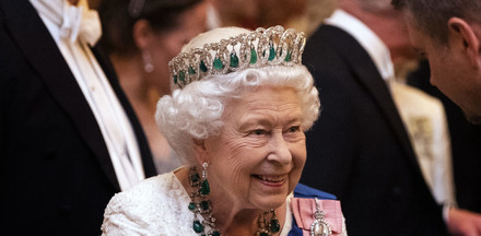 Se ne va un altro pezzo del '900: muore la regina Elisabetta