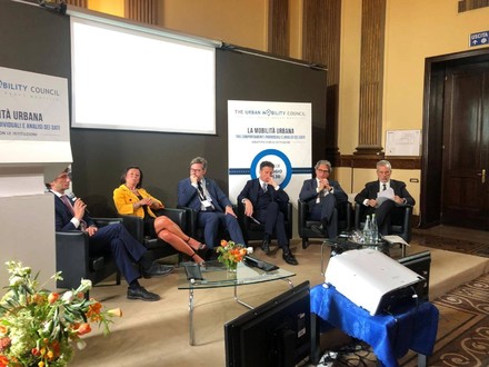 Mobilit&agrave;: oltre un&rsquo;ora al giorno per tragitto casa-lavoro