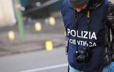 Tragedia a Milano, uccide madre e si lancia dalla finestra